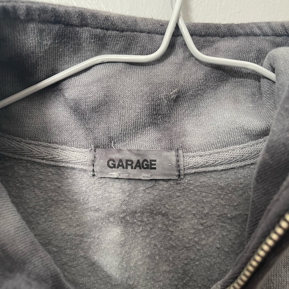 garage cropped crewneck - Picture 3 of 3